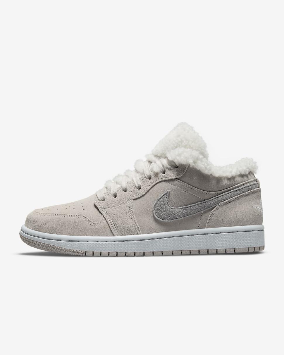 Air Jordan 1 Low SE College Grey/Particle Grey/Neutral Grey/White | Womens Nike Lifestyle