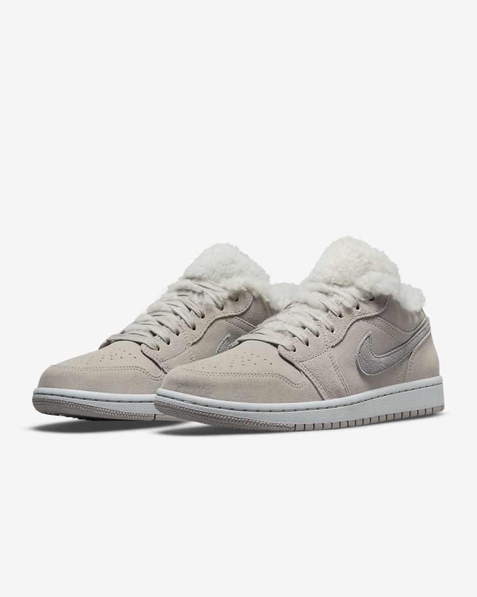 Air Jordan 1 Low SE College Grey/Particle Grey/Neutral Grey/White | Womens Nike Lifestyle