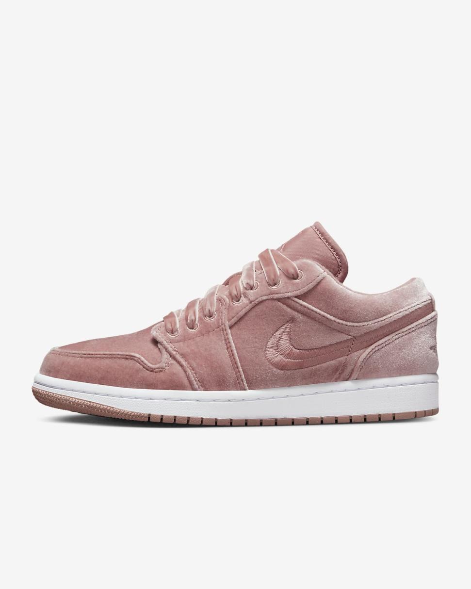 Air Jordan 1 Low SE Rust Pink/White/Rust Pink | Womens Nike Lifestyle