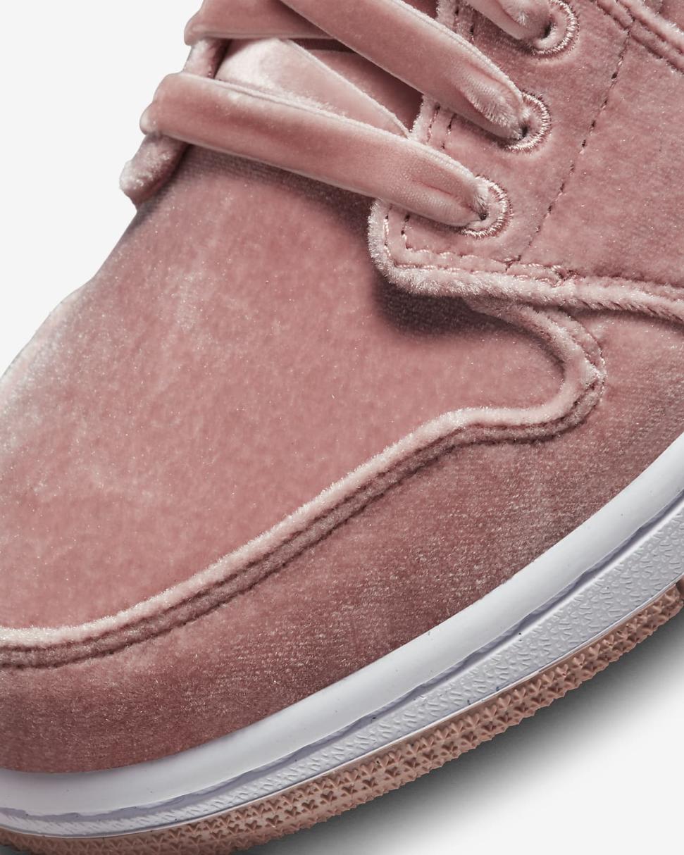 Air Jordan 1 Low SE Rust Pink/White/Rust Pink | Womens Nike Lifestyle