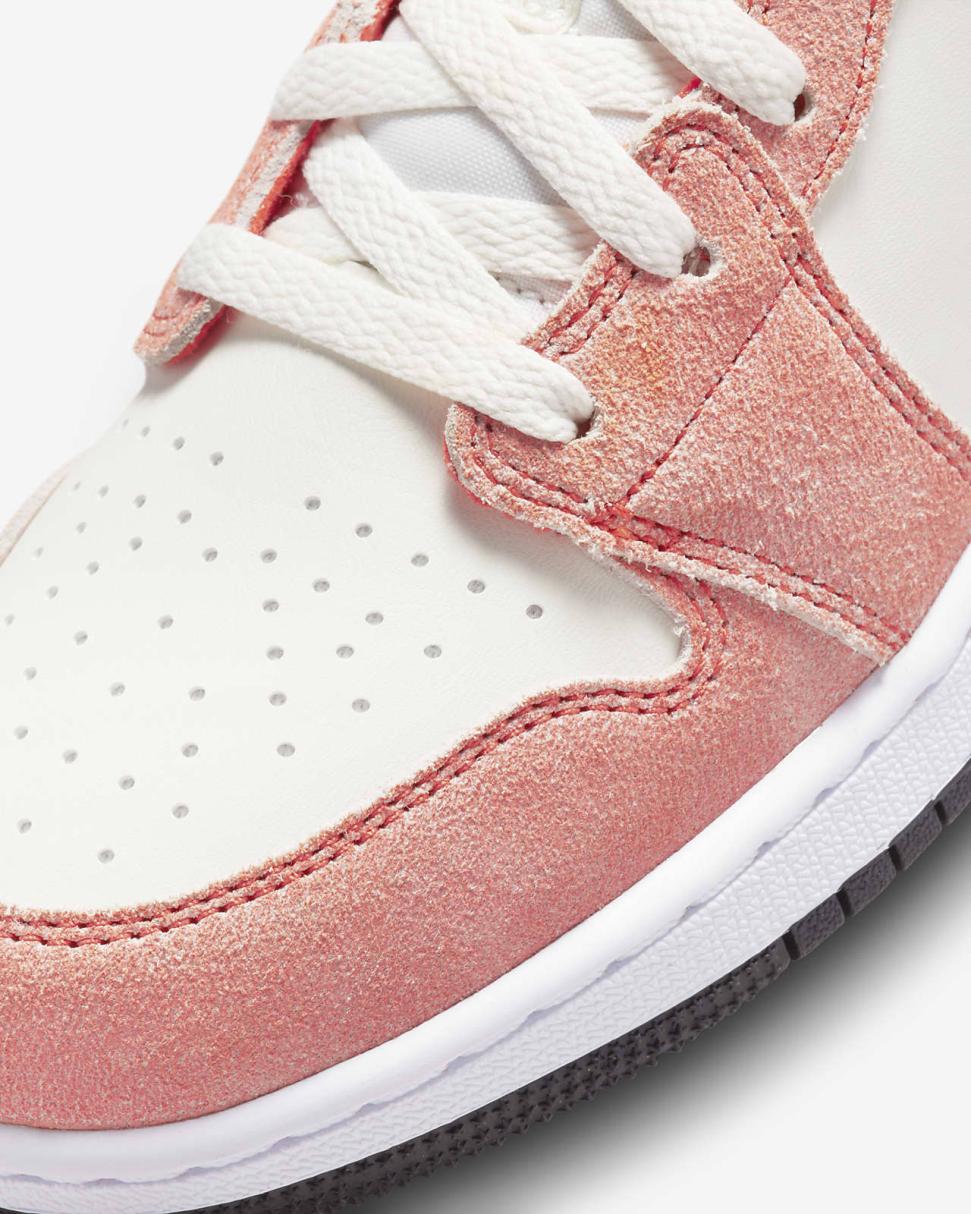 Air Jordan 1 Mid SE Team Orange/Sail/White/Black | Kids Nike Jordan