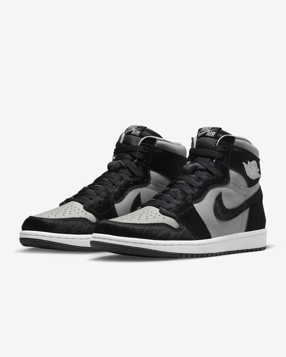 Air Jordan 1 Retro High Medium Grey/White/Black | Womens Nike Lifestyle