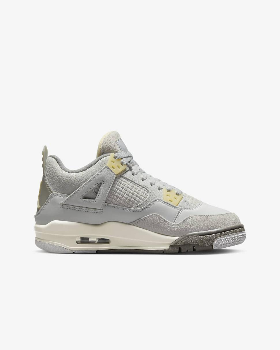 Air Jordan 4 Retro SE Photon Dust/Off White/Grey Fog/Pale Vanilla | Kids Nike Jordan