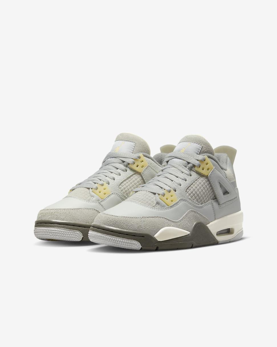Air Jordan 4 Retro SE Photon Dust/Off White/Grey Fog/Pale Vanilla | Kids Nike Jordan