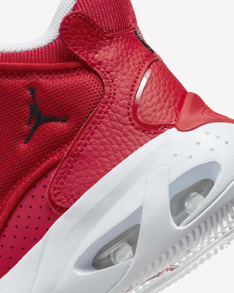 Jordan Max Aura 4 University Red/White/Black | Kids Nike Jordan