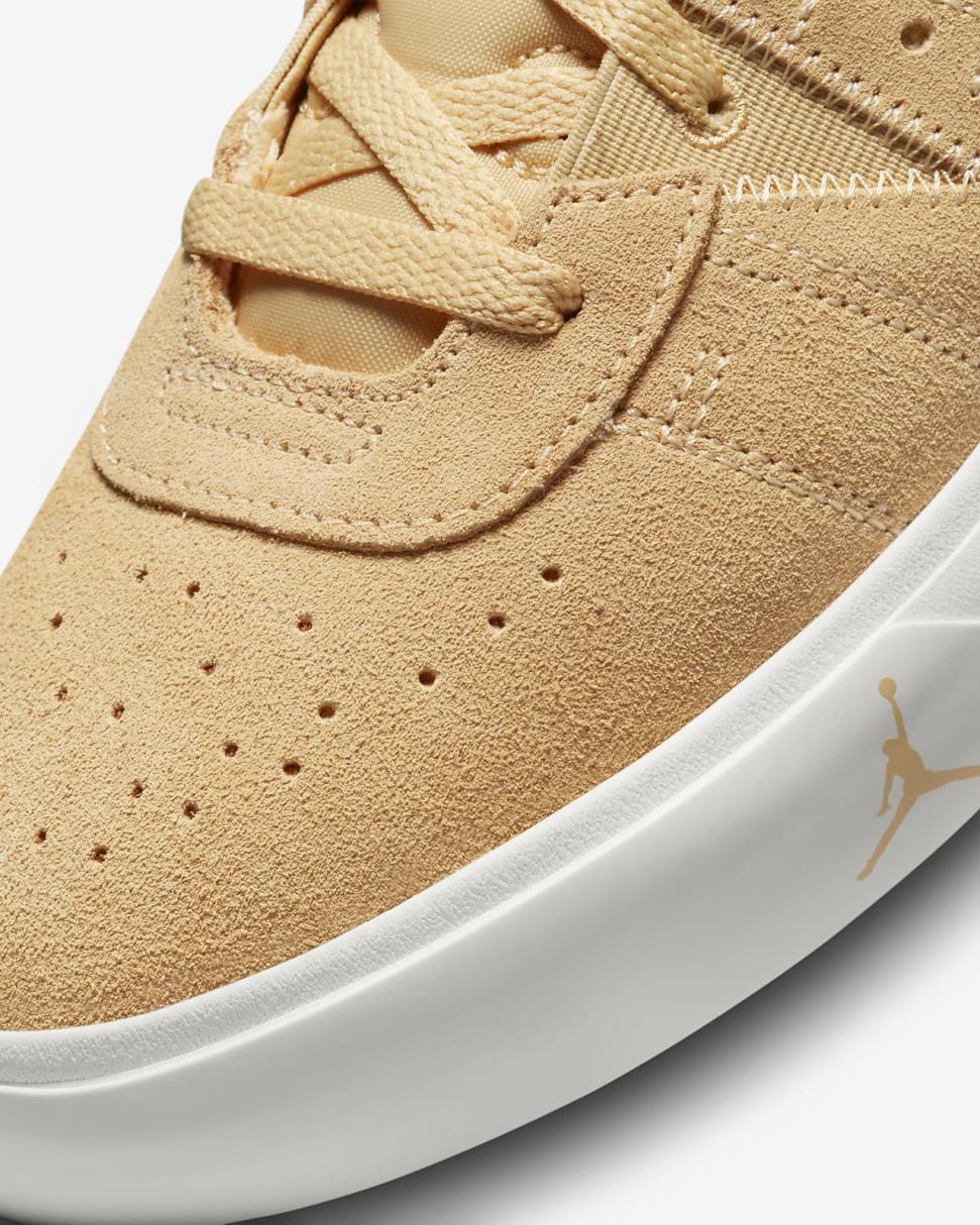 Jordan Series ES Celestial Gold/Sail | Mens Nike Lifestyle