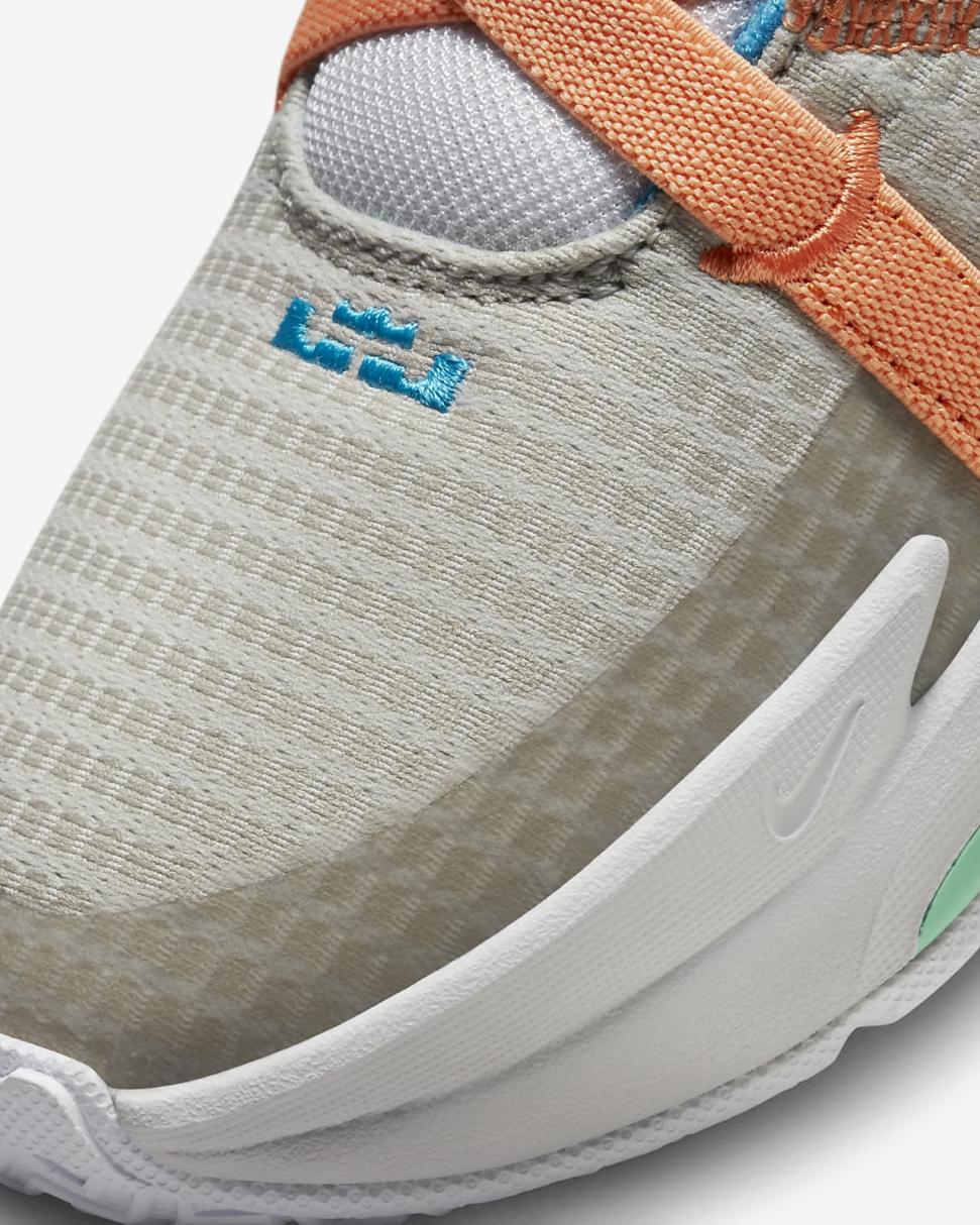 LeBron Witness 7 Grey Fog/Cobblestone/Laser Blue/Hyper Pink | Kids Nike Basketball