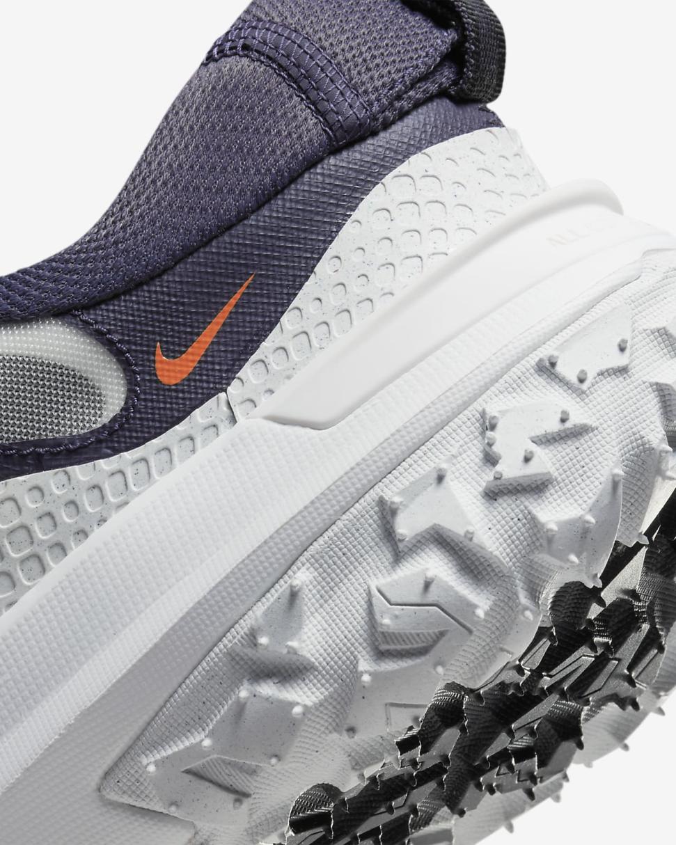 Nike ACG Mountain Fly 2 Low Gridiron/Summit White/Summit White/Black | Mens Nike Lifestyle