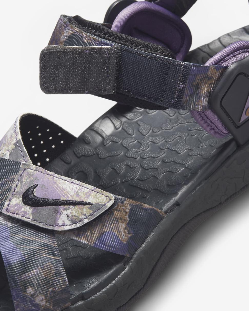 Nike Air Deschutz+ SE Dark Driftwood/Canyon Purple/Dark Smoke Grey/Light Iron Ore | Mens/Womens Nike Lifestyle