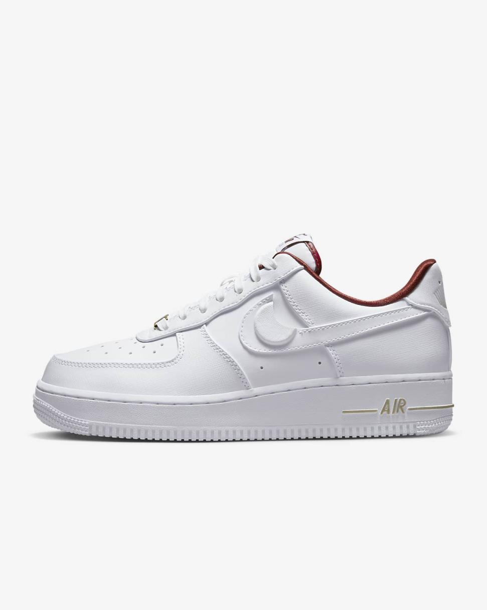 Nike Air Force 1 '07 SE White/Team Red/Metallic Gold Star/White | Womens Nike Lifestyle