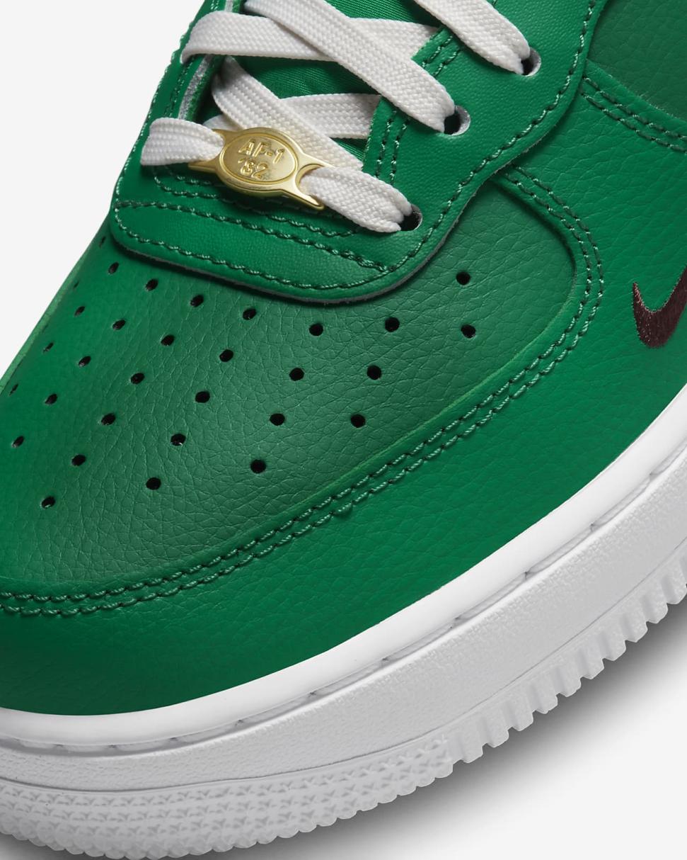 Nike Air Force 1 High SE Malachite/Sail/Metallic Gold/Brown Basalt | Womens Nike Lifestyle