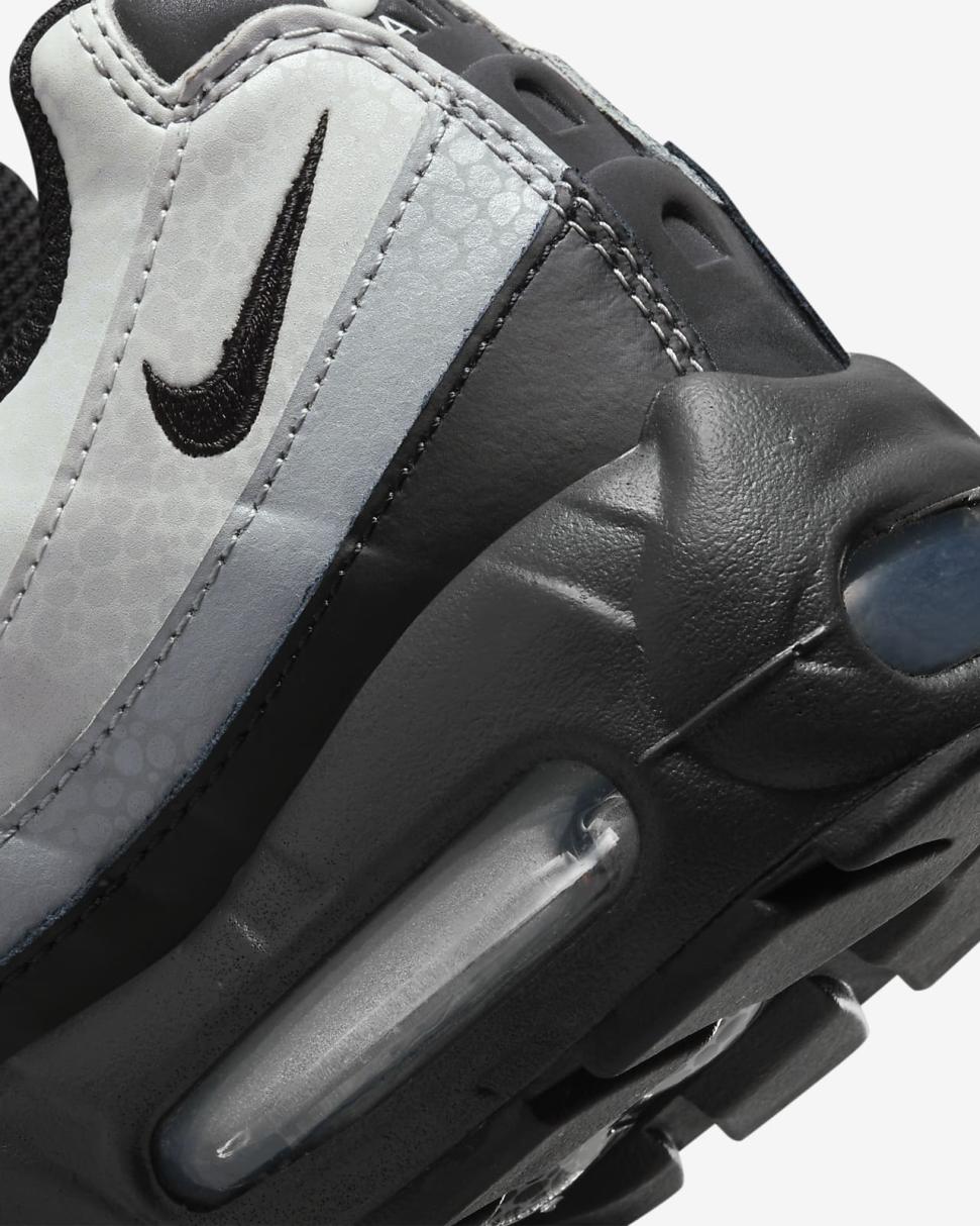 Nike Air Max 95 LX Light Smoke Grey/Photon Dust/Sail/Black | Womens Nike Lifestyle