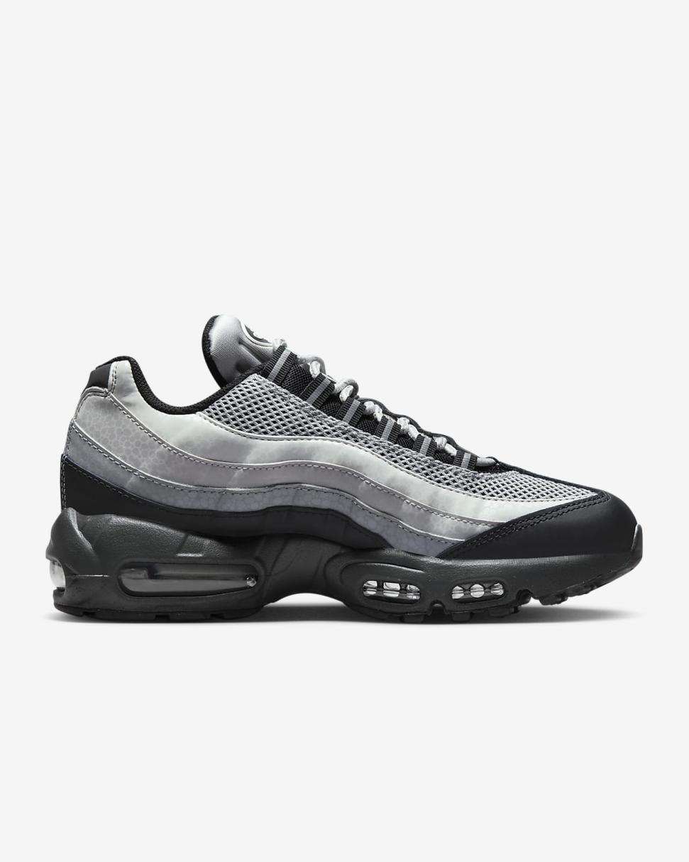 Nike Air Max 95 LX Light Smoke Grey/Photon Dust/Sail/Black | Womens Nike Lifestyle