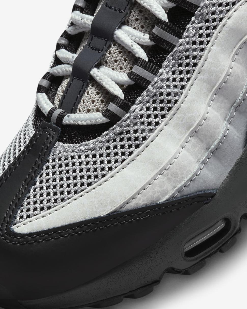 Nike Air Max 95 LX Light Smoke Grey/Photon Dust/Sail/Black | Womens Nike Lifestyle