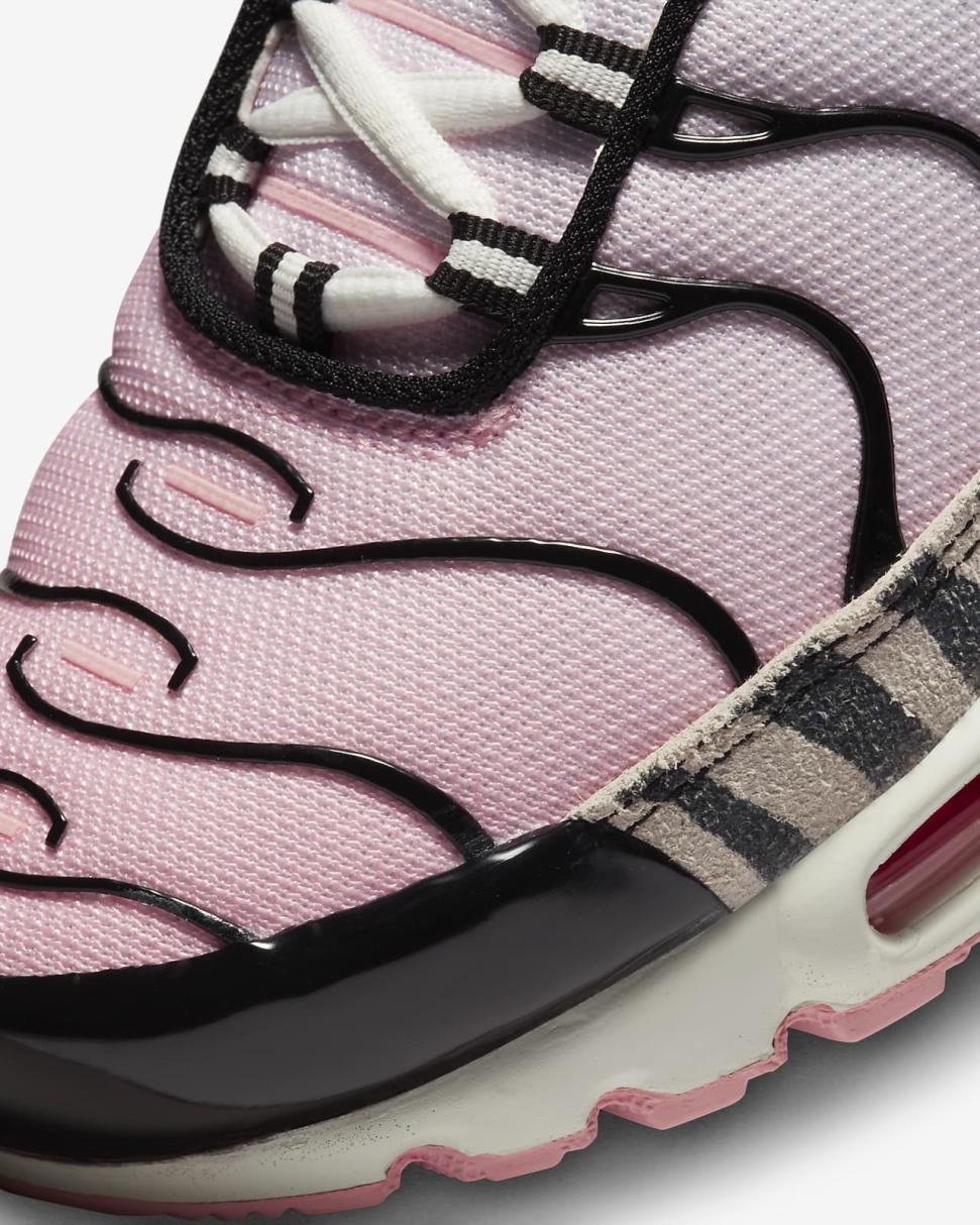 Nike Air Max Plus Medium Soft Pink/Black/Summit White/University Red | Womens Nike Lifestyle