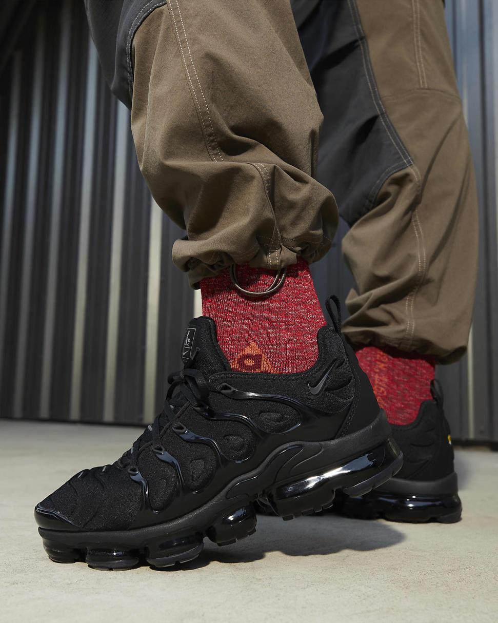 Nike Air VaporMax Plus Black/Black/Dark Grey | Mens Nike First Day Kicks