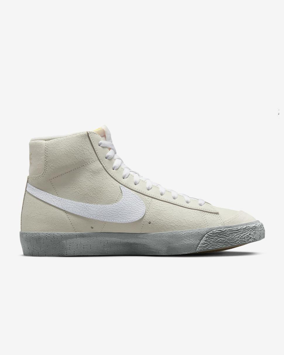 Nike Blazer Mid '77 SE Summit White/Phantom/Mica Green/White | Mens Nike Lifestyle