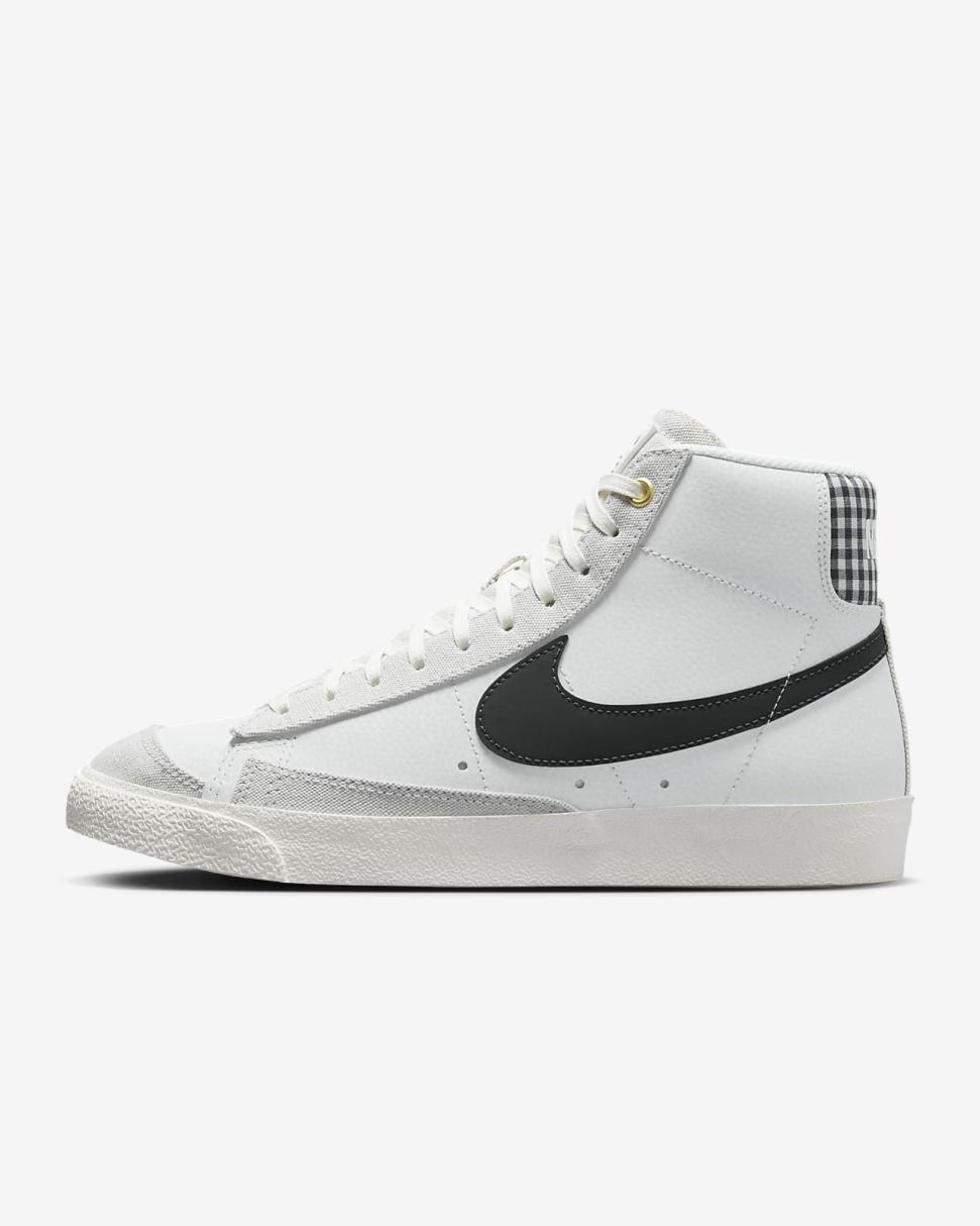 Nike Blazer Mid '77 Vintage Photon Dust/Sail/Safety Orange/Dark Smoke Grey | Mens Nike Lifestyle