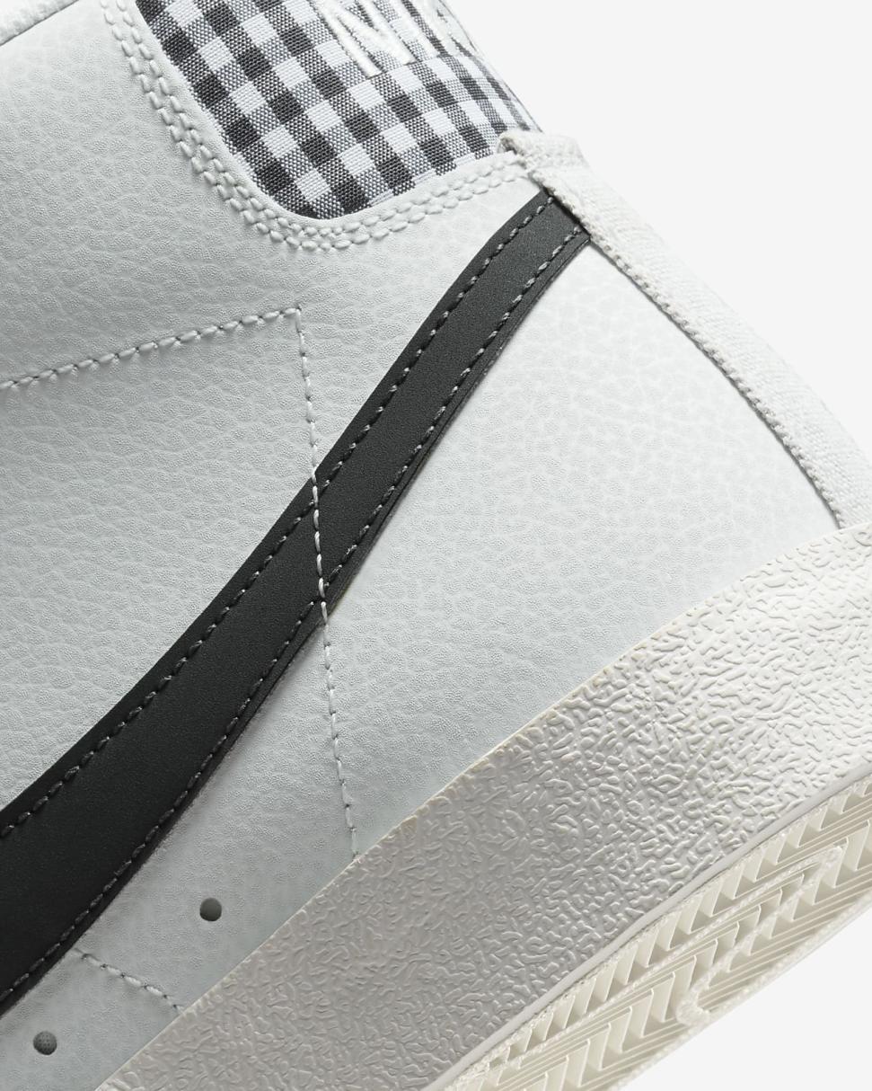 Nike Blazer Mid '77 Vintage Photon Dust/Sail/Safety Orange/Dark Smoke Grey | Mens Nike Lifestyle