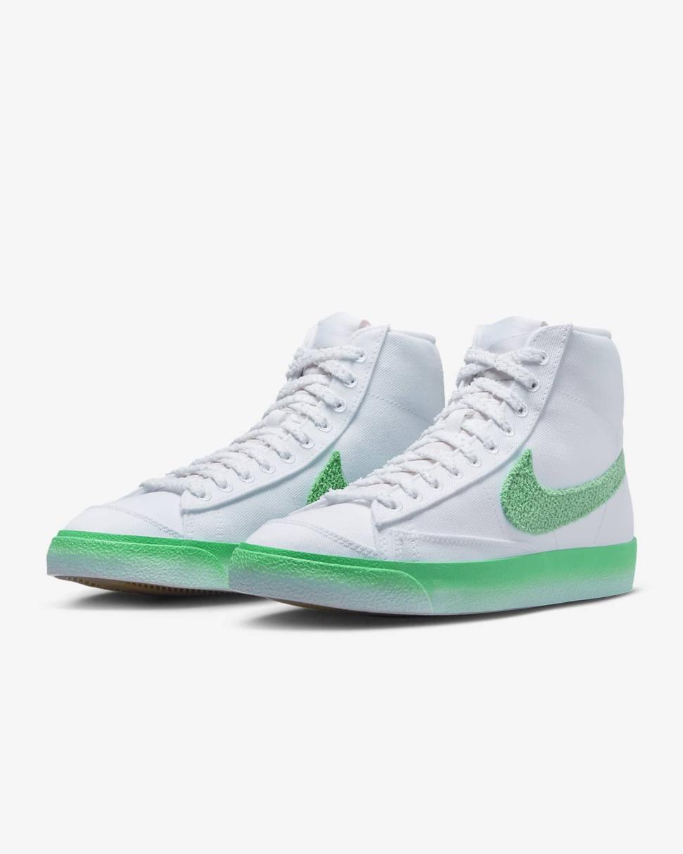 Nike Blazer Mid '77 White/Barely Green/Gum Light Brown/Spring Green | Womens Nike Lifestyle
