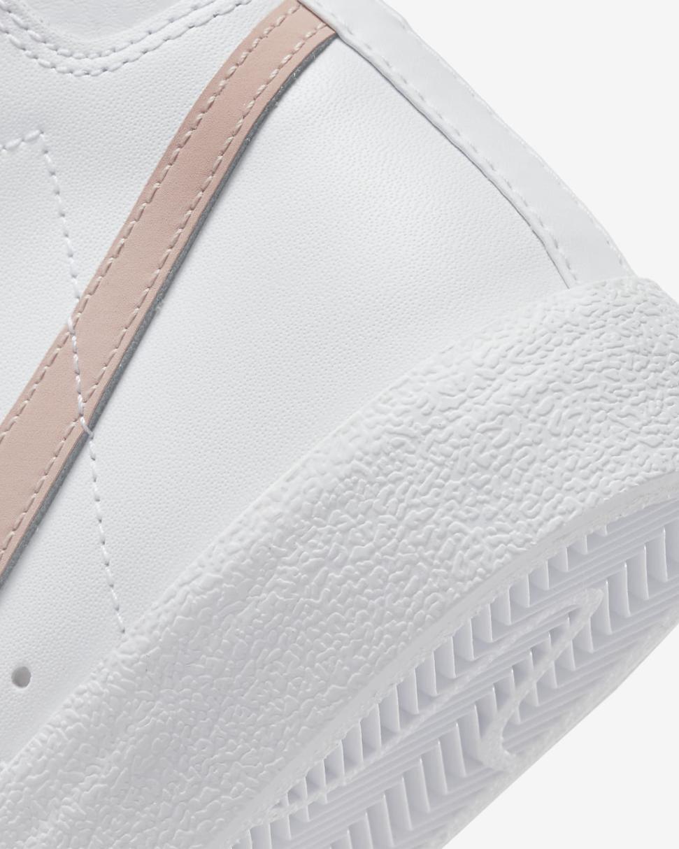 Nike Blazer Mid '77 White/Peach/Summit White/Pink Oxford | Womens Nike First Day Kicks
