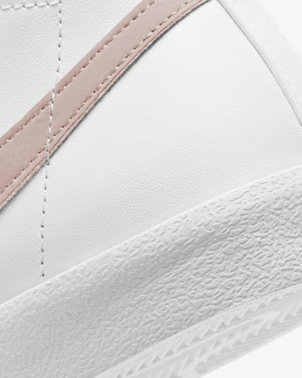 Nike Blazer Mid '77 White/Peach/Summit White/Pink Oxford | Womens Nike First Day Kicks