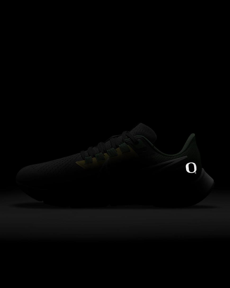 Nike College Pegasus 38 (Oregon) Anthracite/Apple Green/Yellow Strike/White | Mens Nike Running