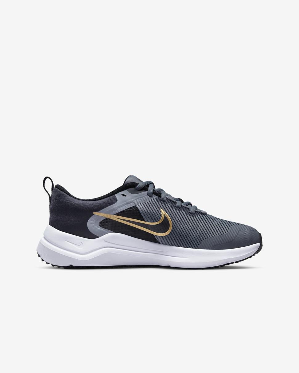 Nike Downshifter 12 Cool Grey/Black/White/Metallic Gold | Kids Nike Running