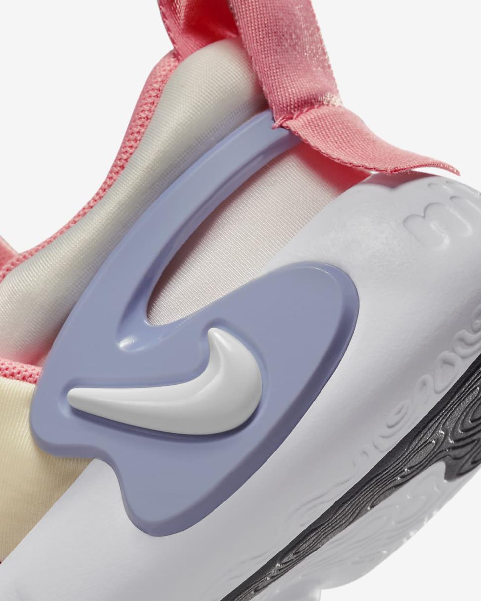 Nike Dynamo Go Coconut Milk/Photon Dust/Sea Coral/White | Kids Nike Lifestyle