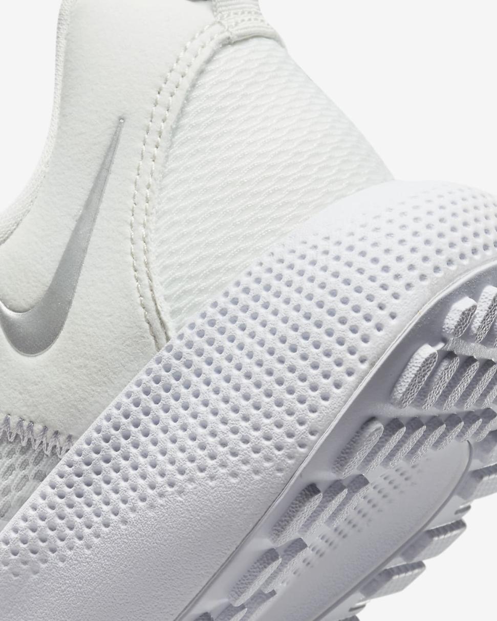 Nike Escape Run 2 Off White/White/Iris Whisper/Metallic Silver | Womens Nike Running