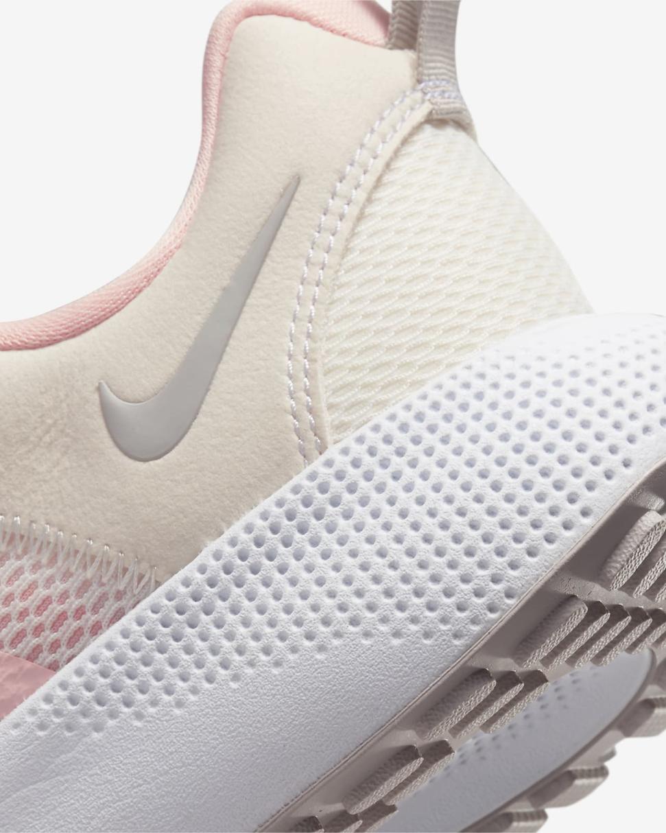 Nike Escape Run 2 Phantom/Atmosphere/Sail/Light Iron Ore | Womens Nike Running