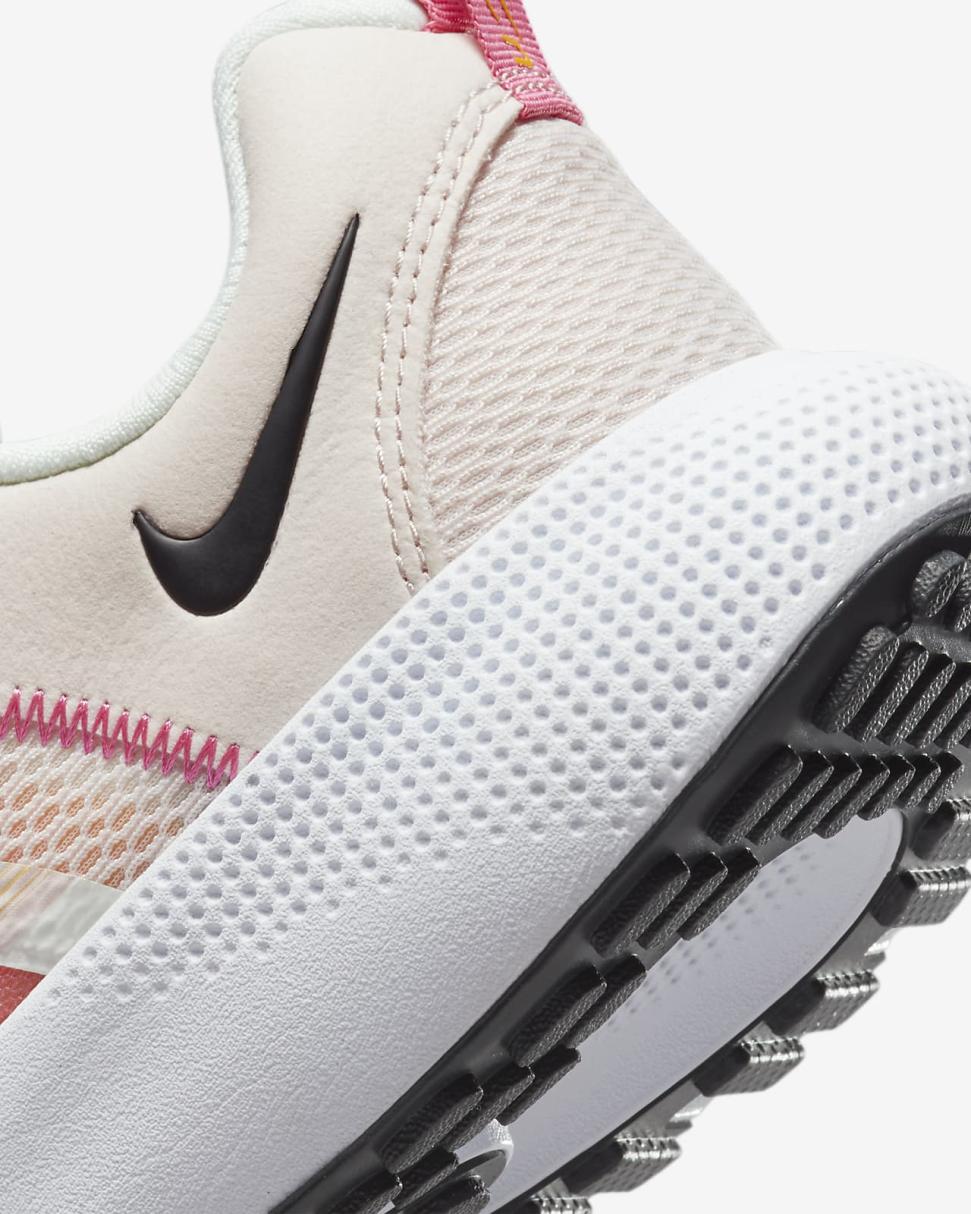 Nike Escape Run 2 Premium Light Soft Pink/Pinksicle/University Gold/Dark Smoke Grey | Womens Nike Running