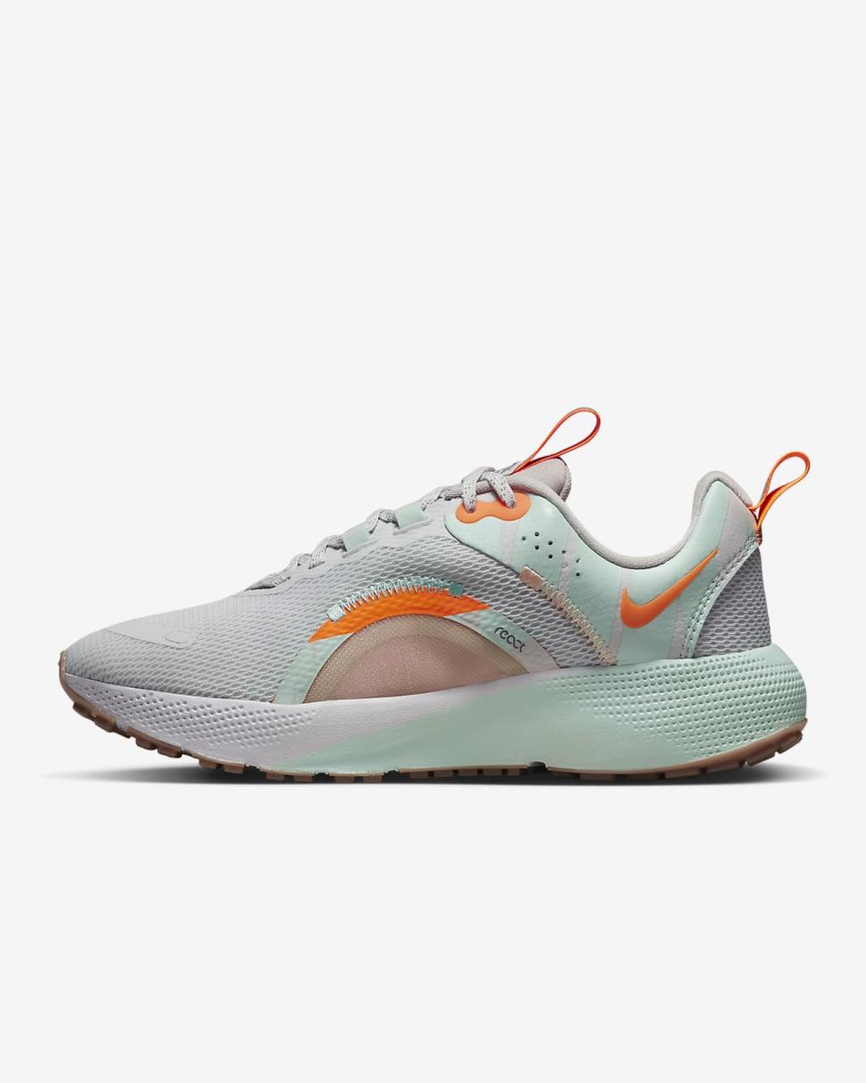 Nike Escape Run 2 Premium Photon Dust/Mint Foam/Metallic Pewter/Total Orange | Womens Nike Running