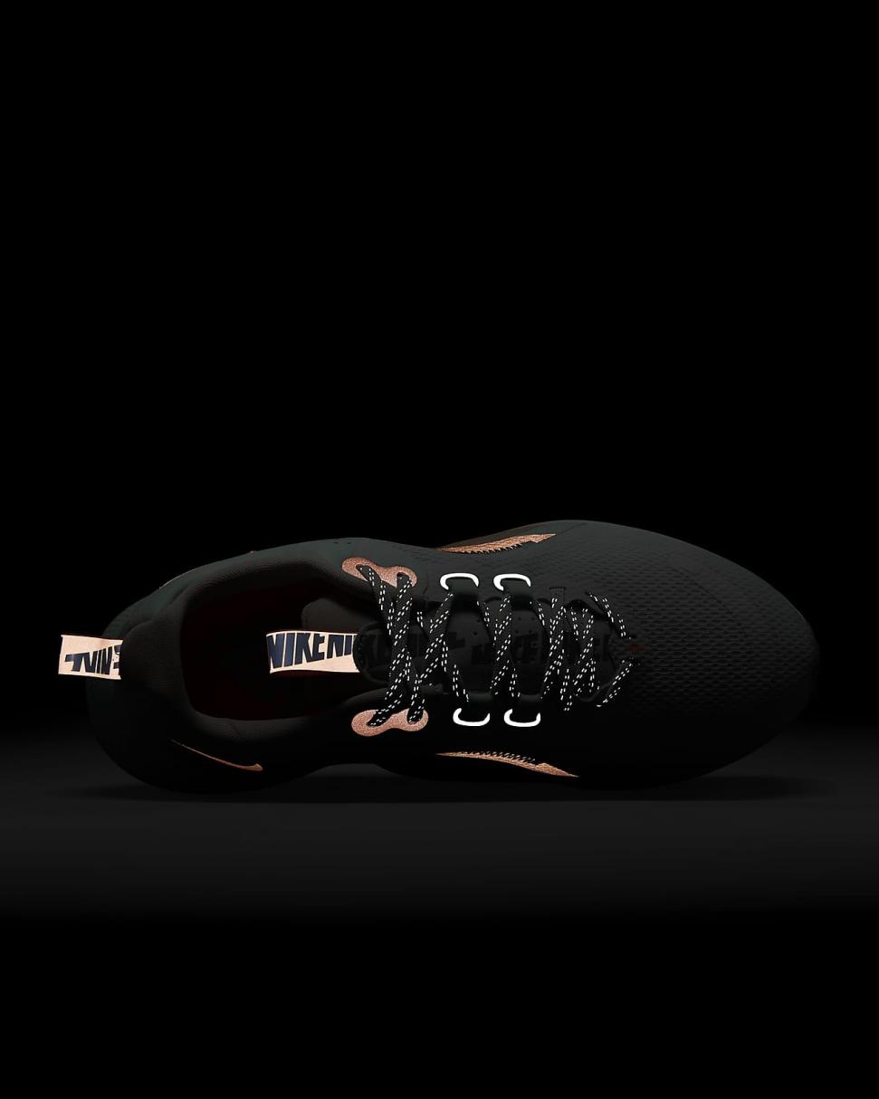 Nike Escape Run 2 Premium Photon Dust/Mint Foam/Metallic Pewter/Total Orange | Womens Nike Running