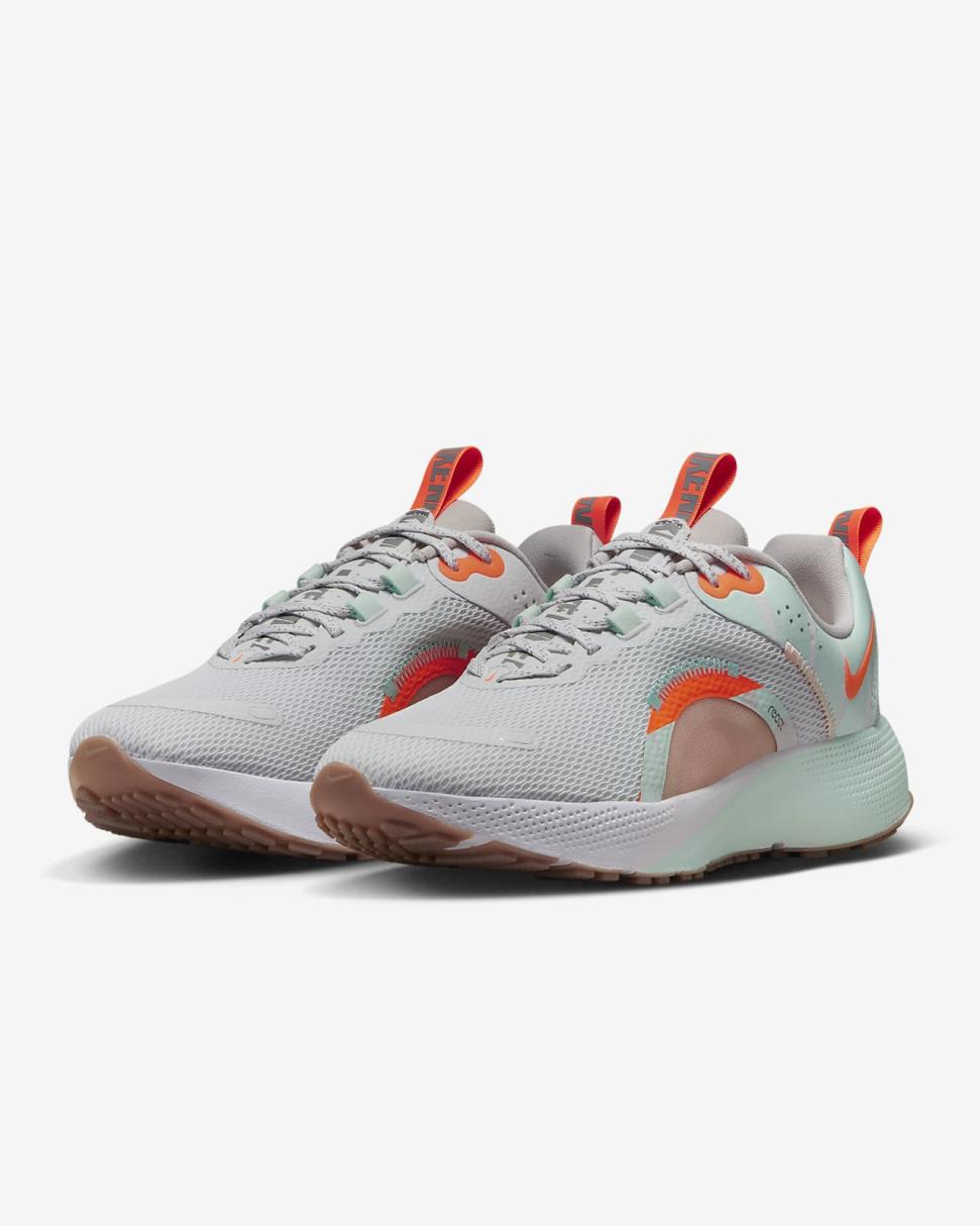 Nike Escape Run 2 Premium Photon Dust/Mint Foam/Metallic Pewter/Total Orange | Womens Nike Running