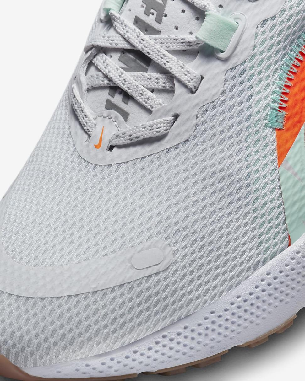Nike Escape Run 2 Premium Photon Dust/Mint Foam/Metallic Pewter/Total Orange | Womens Nike Running