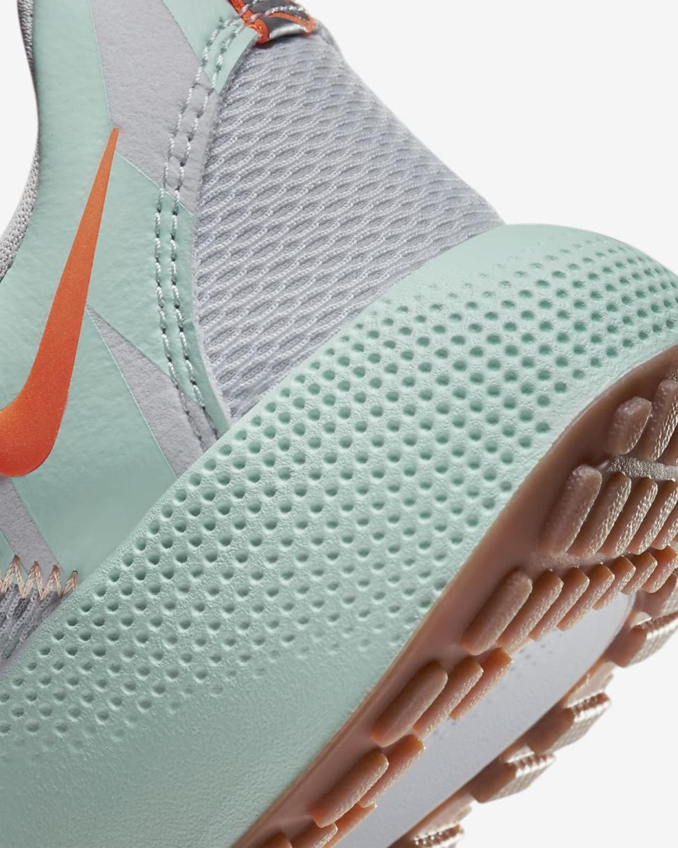 Nike Escape Run 2 Premium Photon Dust/Mint Foam/Metallic Pewter/Total Orange | Womens Nike Running