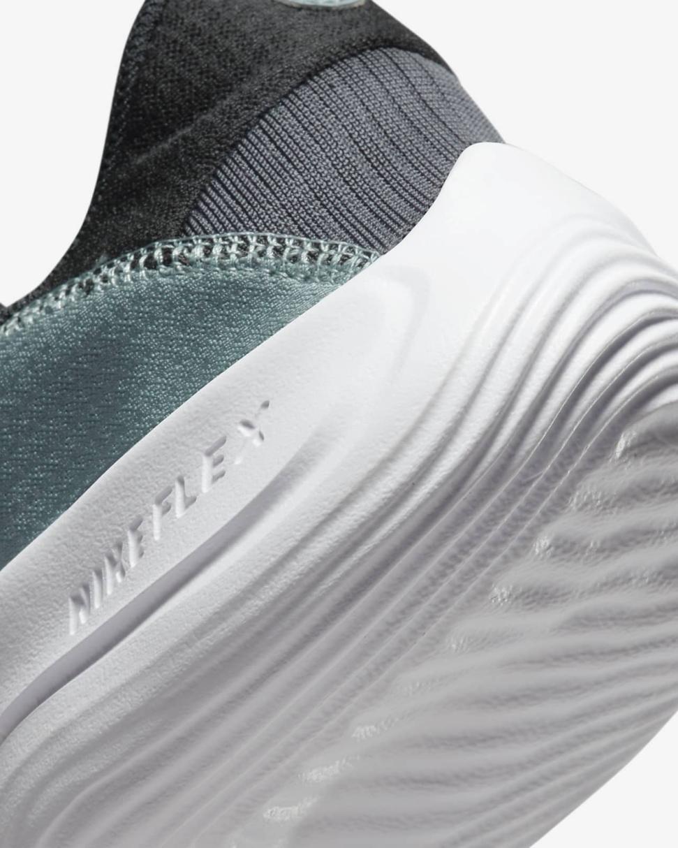 Nike Flex Experience Run 11 Aviator Grey/Metallic Silver/Black | Mens Nike First Day Kicks