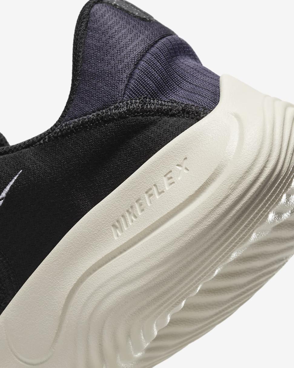 Nike Flex Experience Run 11 Black/Gridiron/Coconut Milk/Indigo Haze | Mens Nike First Day Kicks