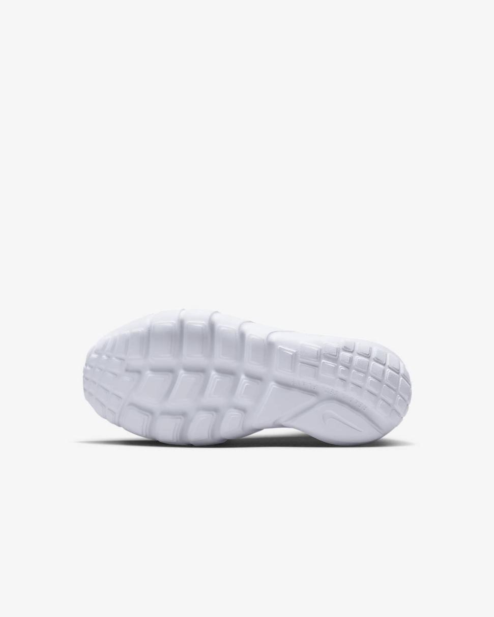 Nike Flex Runner 2 Black/Cool Grey/White/Metallic Gold | Kids Nike First Day Kicks