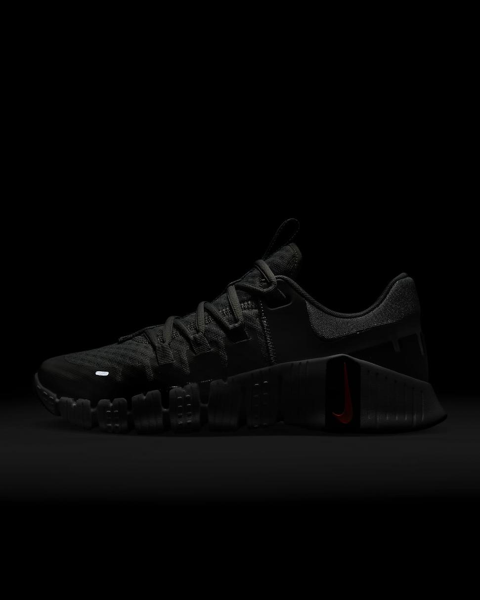 Nike Free Metcon 5 Photon Dust/Picante Red/Black/Photon Dust | Womens Nike First Day Kicks