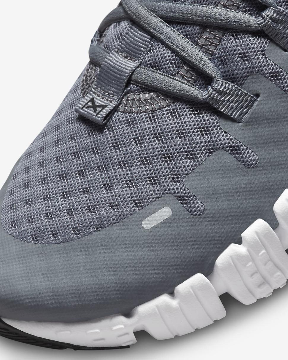 Nike Free Metcon 5 Smoke Grey/Iron Grey/Black/Smoke Grey | Mens Nike First Day Kicks