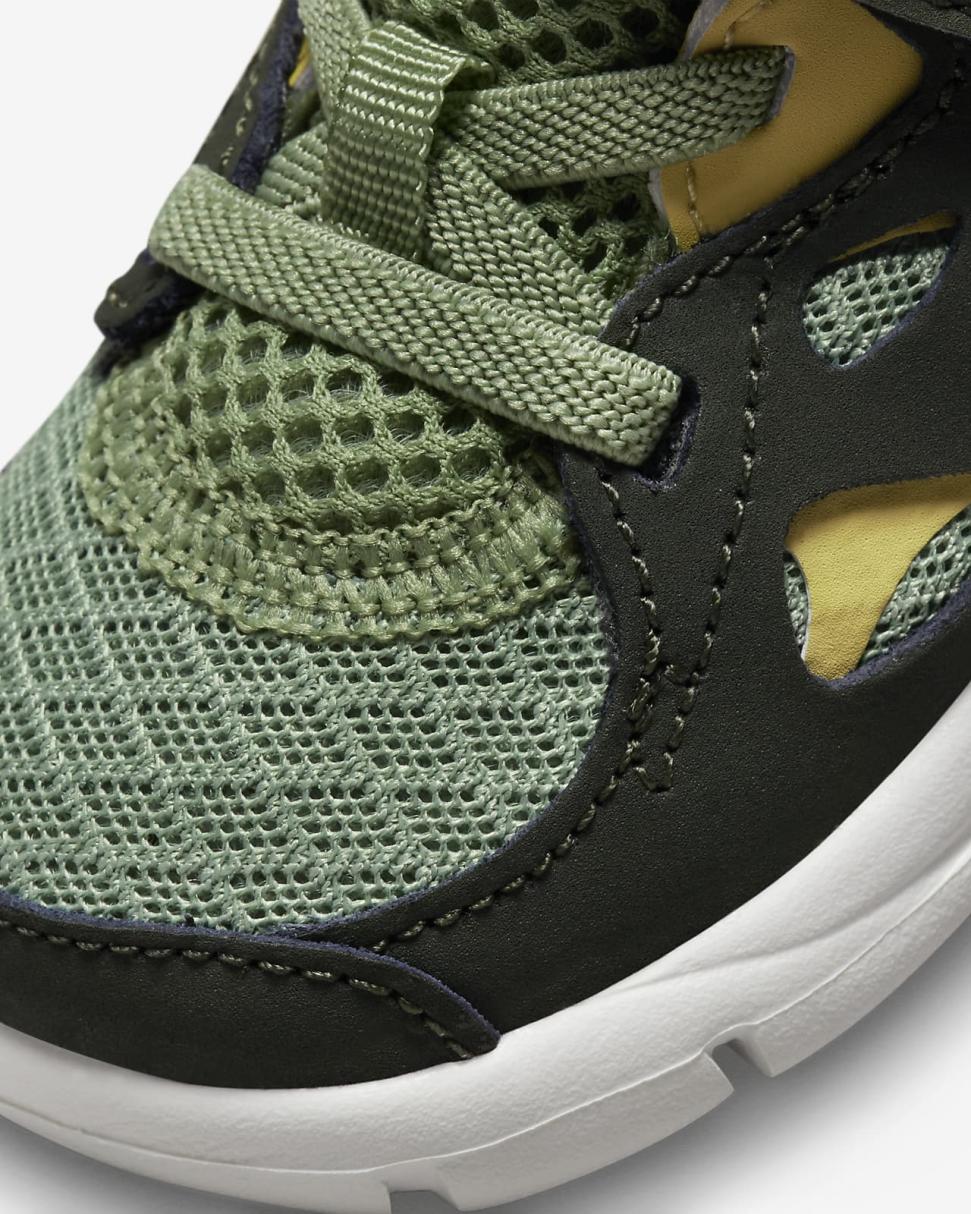 Nike Free Run 2 Oil Green/Sequoia/Wheat Gold/Monarch | Kids Nike Lifestyle