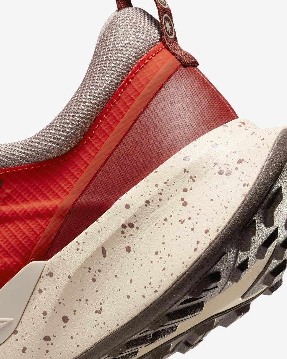 Nike Juniper Trail 2 Picante Red/Diffused Taupe/Sanddrift/Earth | Mens Nike First Day Kicks