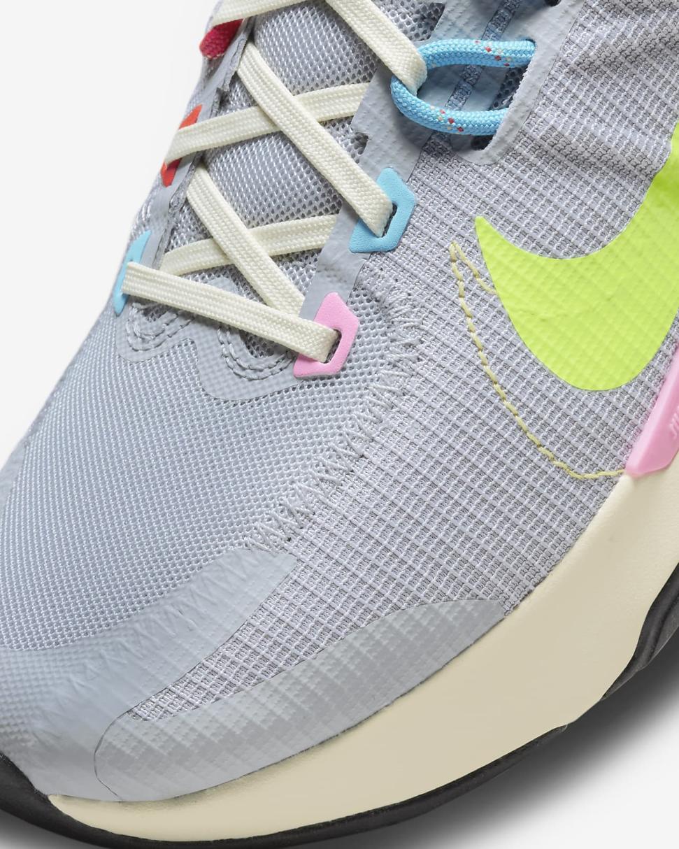 Nike Juniper Trail 2 Wolf Grey/Pink Spell/Stadium Green/Volt | Mens Nike First Day Kicks