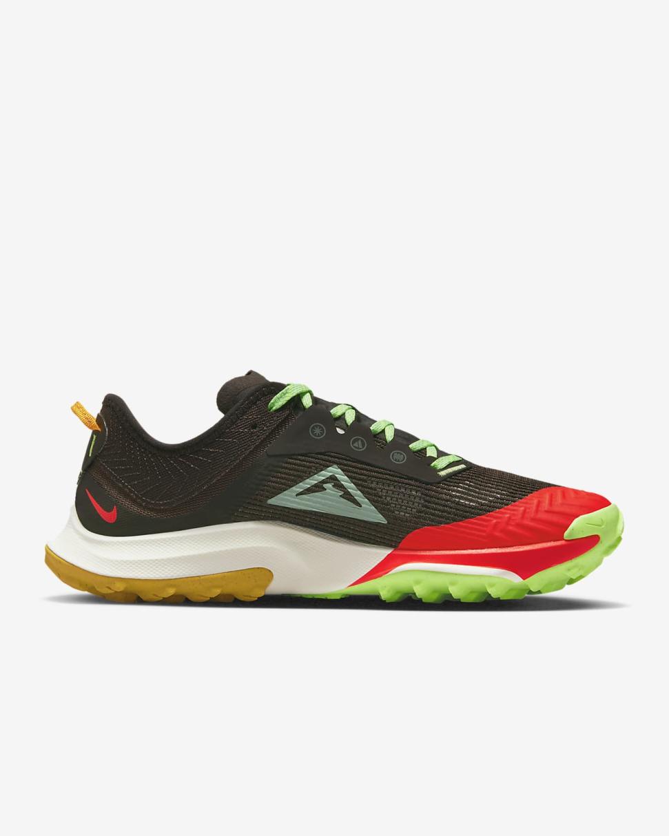 Nike Kiger 8 Velvet Brown/Bright Crimson/Yellow Ochre/Enamel Green | Womens Nike Running