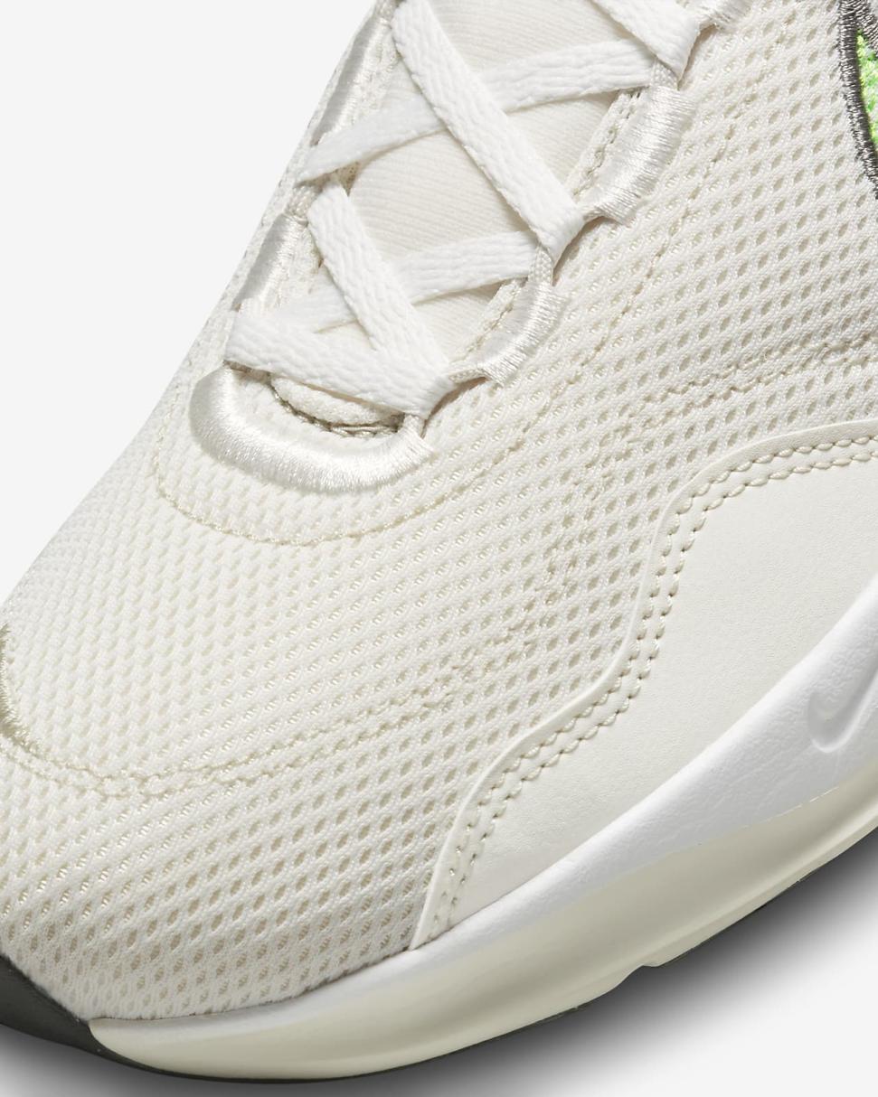 Nike Legend Essential 3 Next Nature Phantom/Flat Pewter/Sail/Green Strike | Mens Nike Training & Gym