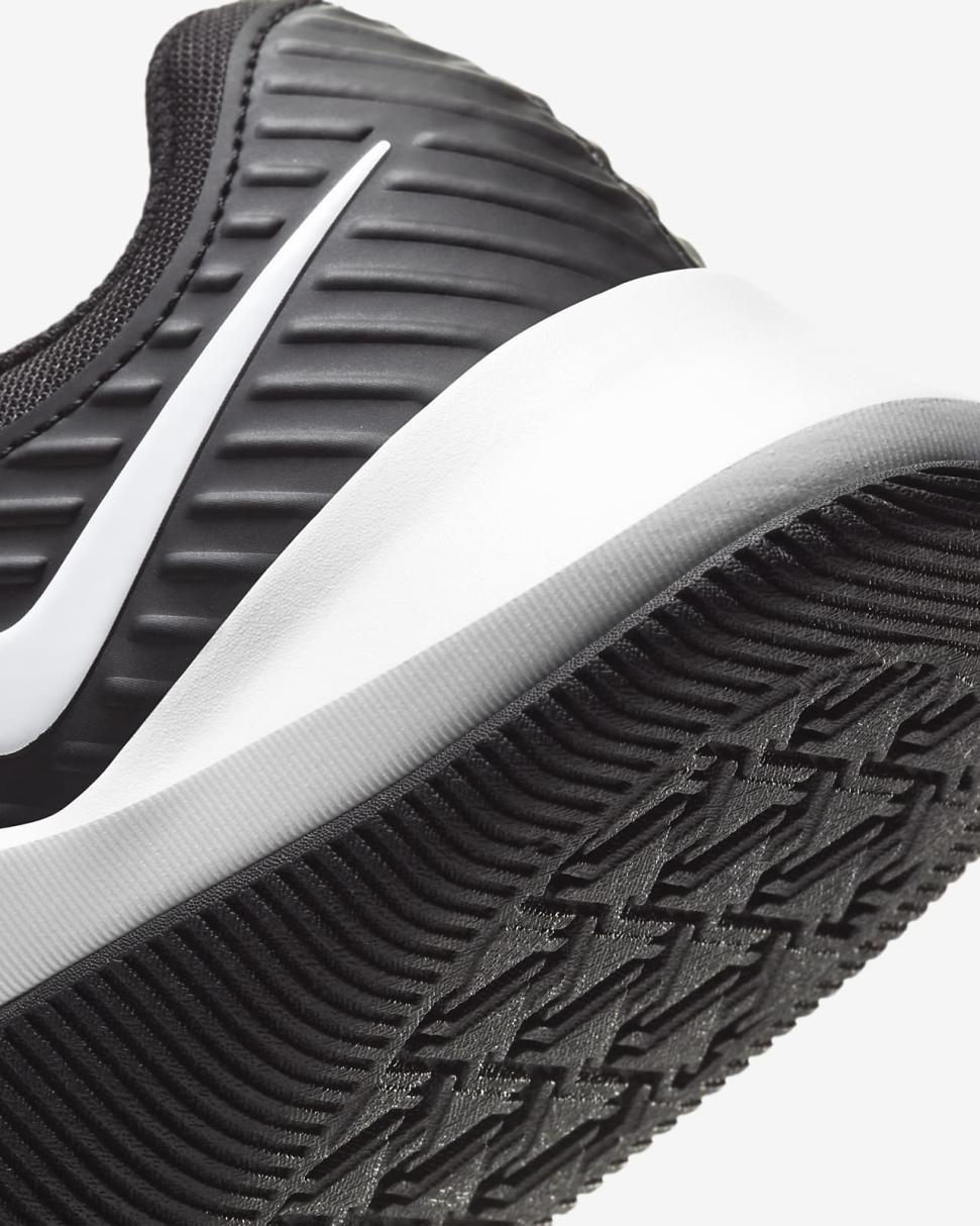 Nike MC Trainer Black/White | Mens Nike Training & Gym