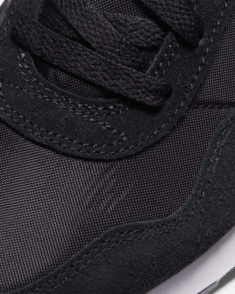 Nike MD Valiant Black/White | Kids Nike Lifestyle
