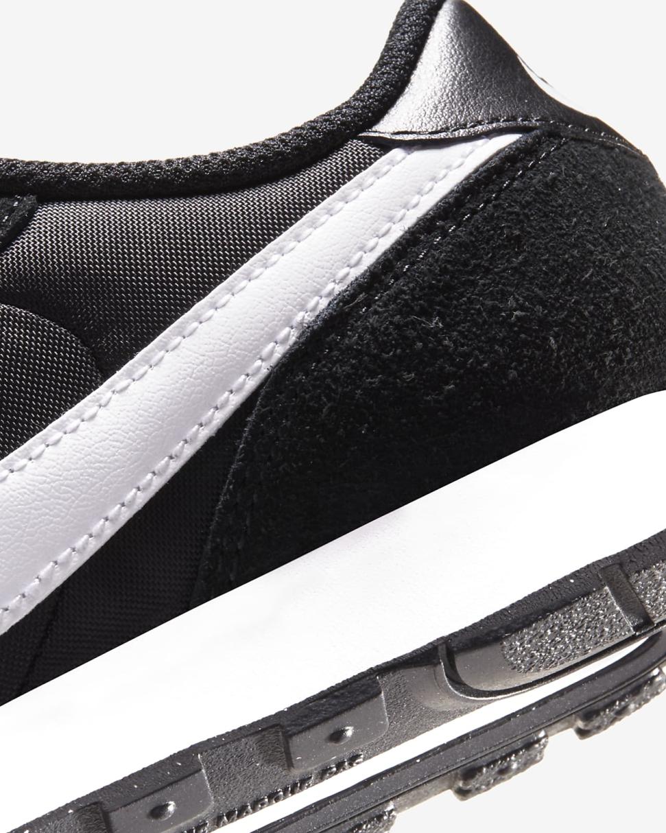 Nike MD Valiant Black/White | Kids Nike Lifestyle